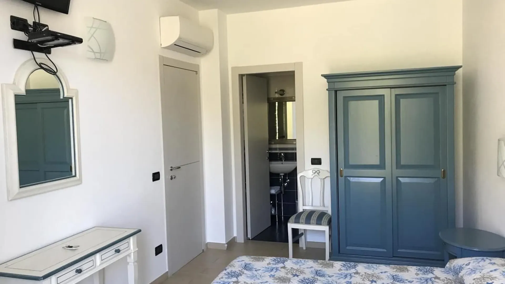 Sandra Villa Rooms Corniglia