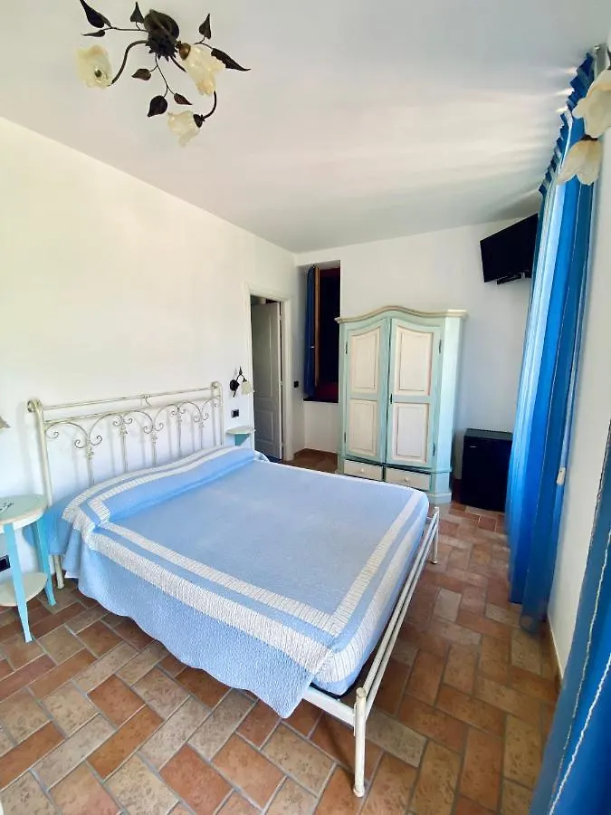 Sandra Villa Rooms Corniglia