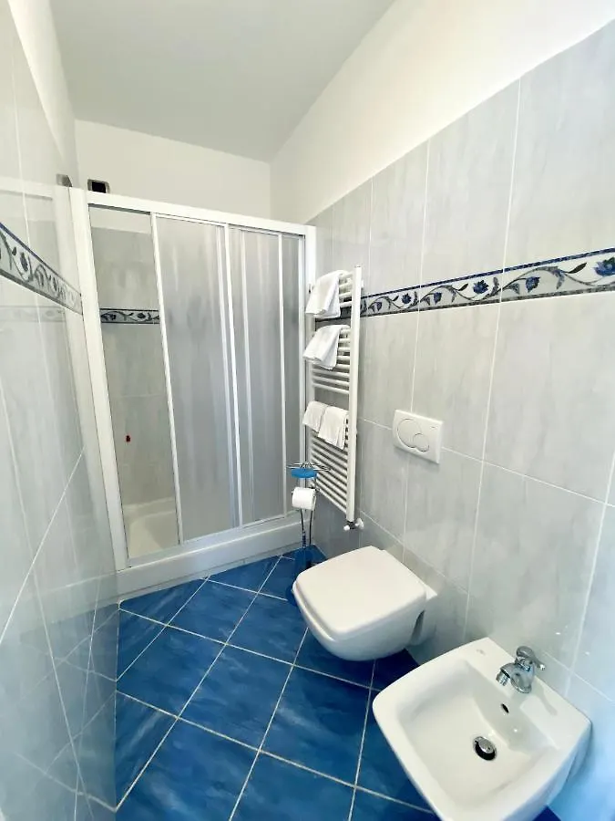 Sandra Villa Rooms Corniglia 3*,  Italy
