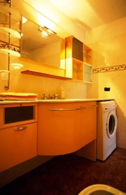 Sandra Villa Rooms Corniglia